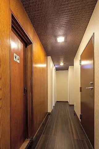 Osaka Guesthouse Sakura Guest house